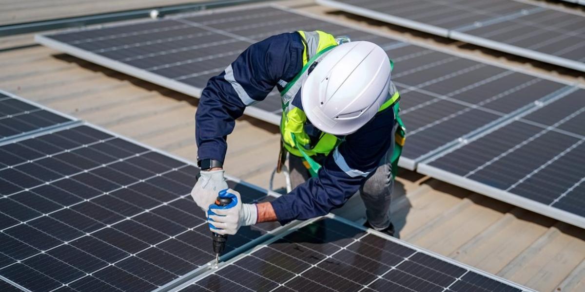 hoe zonnepanelen te installeren