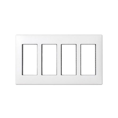 Inbouwraam en frame voor 4 dubbele elementen wit Simon 500 Cima met referentie 51010104-030 van het merk SIMON