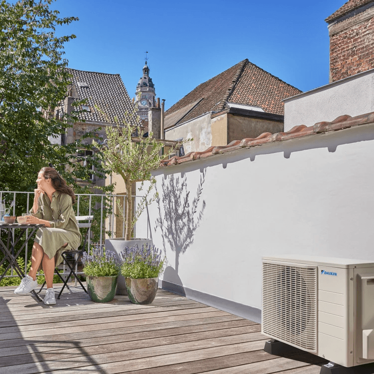 Airconditioning 3x1 met wifi Daikin Perfera 2,5 kW 9000 BTU met referentie KITDAIPER3MXM52A252525 van het merk DAIKIN